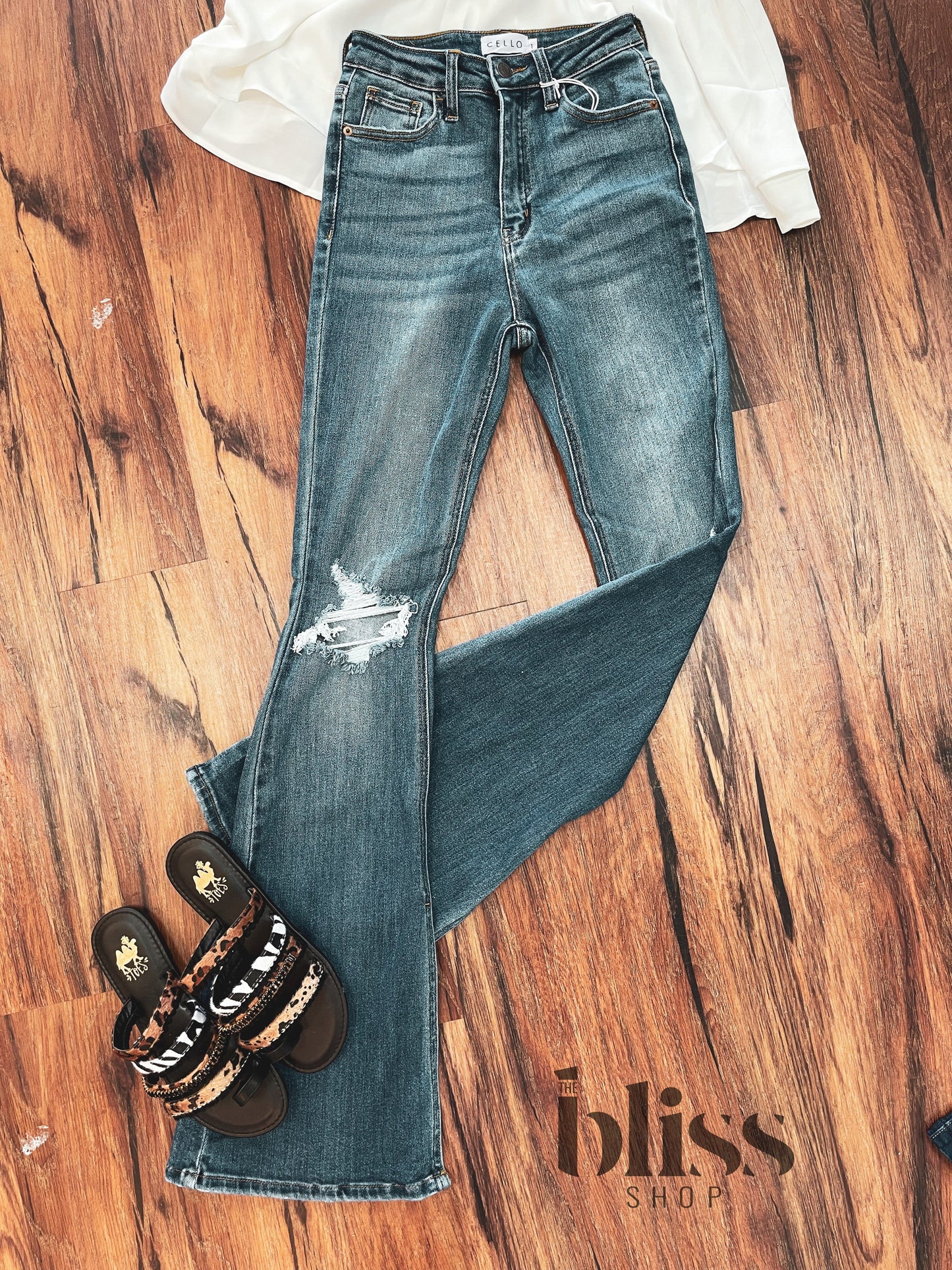 Betty Slit Flare Jeans