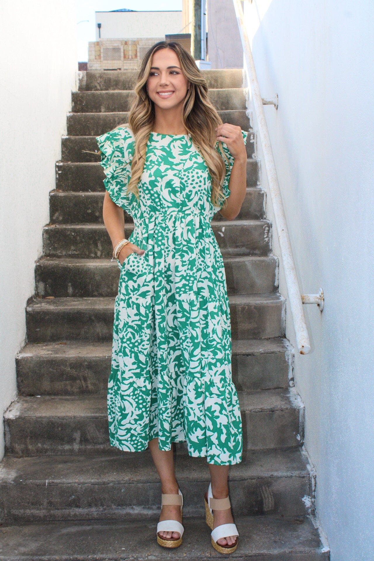 caroline midi dress Caroline Short Sleeve Midi Dress US8 / WILDBLOO