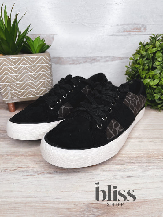 Tristin Black Sneakers